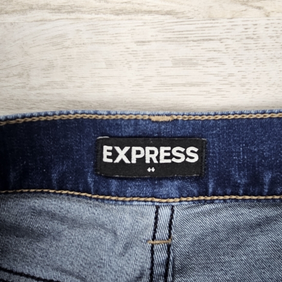 Express Shortie High Rise Denim Shorts - Picture 4 of 7